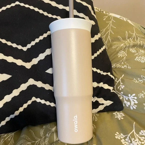 OWALA 24 ounce Beige Tumbler with original straw. - Picture 2 of 6